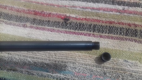 Un compañero vende este rifle como nuevo, comprado este año pasado y no a tirado nada. CZ calibre 17hrm 40