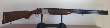Vendo escopeta superpuesta  F.M. 
Selectora y  expulsora.
Cañones de 71 cm., cromados negros de una sola 02
