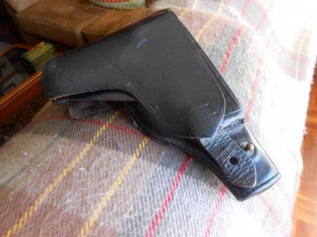 saludos:cambiaria esta funda de star BM por una funda para astra 300 no me importa el modelo,gracias. 01