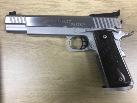 Vendo Pistola STI Target Master del Calibre 9MM PB. con cañon de 6" en inoxidable. El arma se encuentra 02