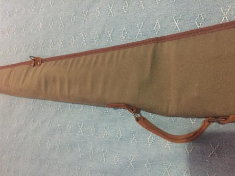 Se vende funda de escopeta para diversos calibres 12,22...de serraje muy resistente, interior de borrego 01