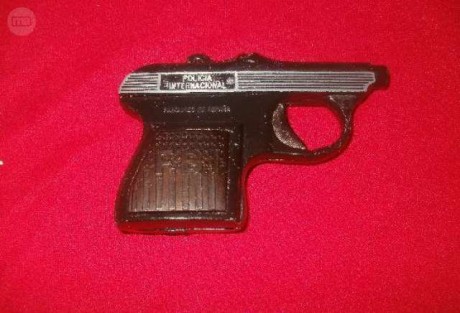 Hola, habría alguien que pudiera decirme marca/modelo de esta pistola??

 https://fotos.miarroba.com/me/283c/2A5D4154D3325C9D3D91315C9D3D90.jpg 60