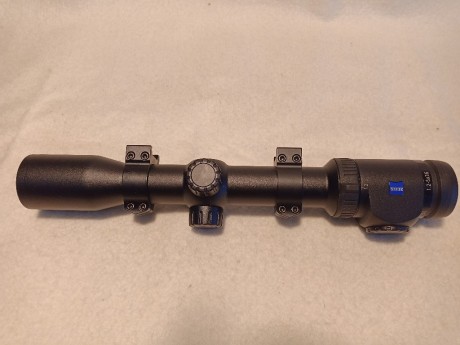 Visor Zeiss Conquest de batida comprado en el 2016, apenas usado, estaba en un semiautomático cal 30.06 11