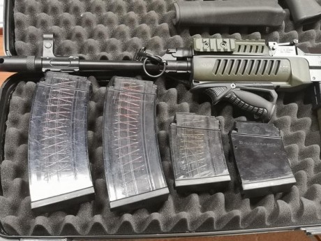 Un saludo.
Vendo mi CSA VZ58 SPORTER 222 REMINGTON. 
El arma, además de su configuración original, se 10
