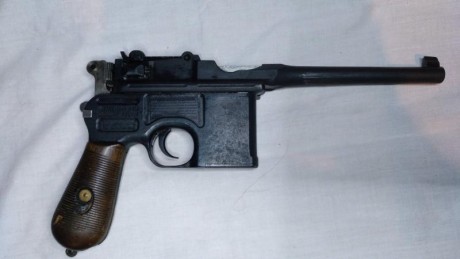 Buenas tardes, hace aproximadamente 1 hora, he conseguido ganar una subasta de una Mauser C96 en Alemania, 01