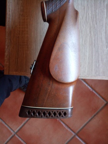Muy poco uso. Madera reparada por culatero,pavón y mecanismos perfectos.Agrupaciones impresionantes a 02