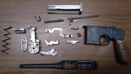 Pues despues de la espera, por fin llego el arma, su estado es normal, el interior del cañón esta bien, 20
