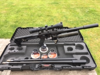 Se vende FX Impact X con 3 cañones smooth twist X, 5,5, 6,35 y 7,62.
Dos cargadores por cada calibre, 10