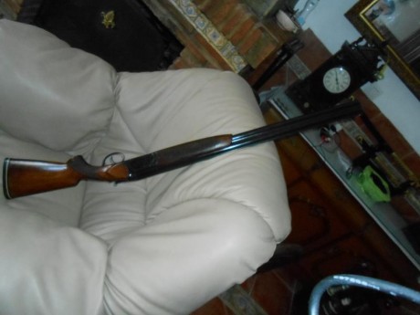 Vendo escopeta Franchis Falconet del 12 dos y cuatro estrellas, está en muy buenas condiciones, la vendo 01