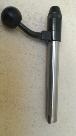 Carabina clásica de doble gatillo, diopoter y mira marca Unic. No tiene marcas de Oxido ni ralladuras, 01