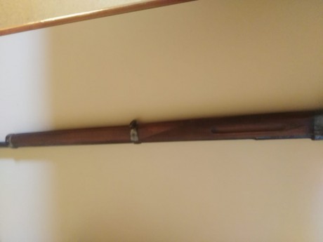 Buenas noches a todos.

Un amigo, que ya me presentó otra arma para que le ayudase a identificarla, que 11