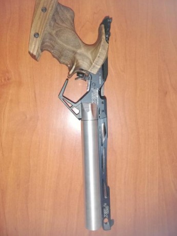vendo FEINWERKBAU P8X muy poco uso,soy el primer propietario,el arma tiene 1 año.su estado es completamente 01