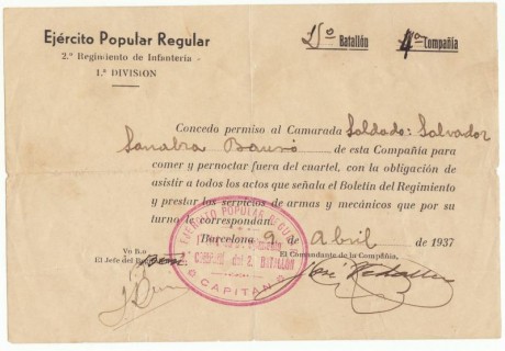  EN RECUERDO Y HOMENAJE A LOS QUE YA NO ESTÁN. 

Si pones en  GOOGLE   PASAPORTES EN LA MEMORIA  da igual 41