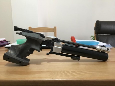 Hola, 

Pongo a la venta esta Walther LP300XT. Precio 500 euros con gastos de envío a parte. 

Cualquier 02
