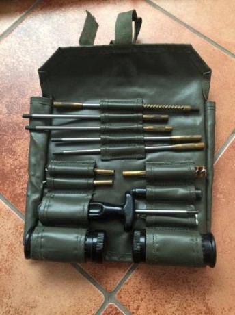 Vendo fusil suizo k31 comprado nuevo con 1.245 disparos, incluye multitud de accesorios:

Kit de limpieza 20