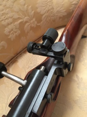 Vendo carabina toz de competición modelo  12-01 con túnel y diopter original calibre .22 en perfecto estado.

Precio 10