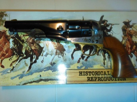 Pos eso,
 busco ,Revolver colt calibre 44 cañon de 3 O 4 pulgadas en buen estado.

Puedo cambiarlo por 92