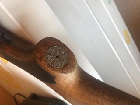 Vendo esta superpuesta VICTOR SARASQUETA, ideal para el tiro al plato, tiene elementos decorativos unicos, 00