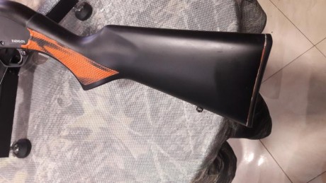 Extraordinaria arma,con poco más de un año de antiguedad y apenas una caja de cartuchos disparada.Practicamente 02