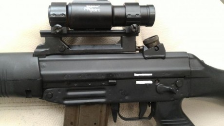Buenas vendo fusil SiG es de la serie 500, calibre 222.
En España no he visto ninguno igual, yo lo importé 01