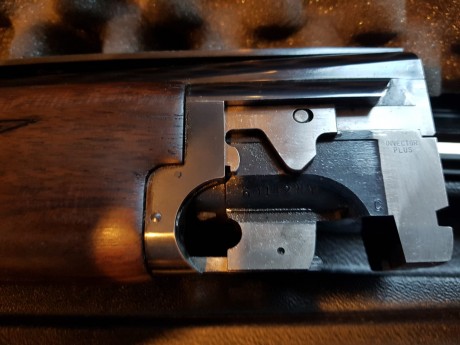 Vendo Browning Ultra GTI Sporter, 76 ctms. de cañon, 6 chokes Invector Plus, monogatillo, expulsora, selector 22