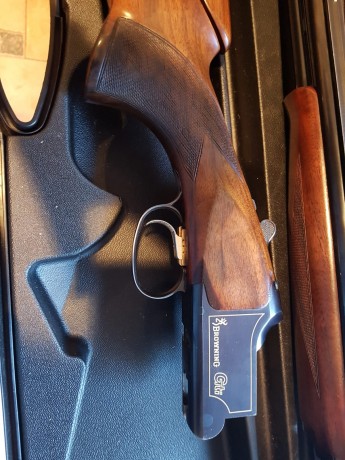 Vendo Browning Ultra GTI Sporter, 76 ctms. de cañon, 6 chokes Invector Plus, monogatillo, expulsora, selector 21