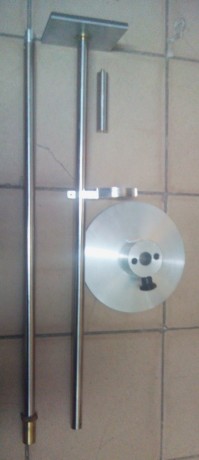 VENDO soporte para descansar el arma durante el tiro con carabina aire.
Base de duraluminio, tubo de acero 02