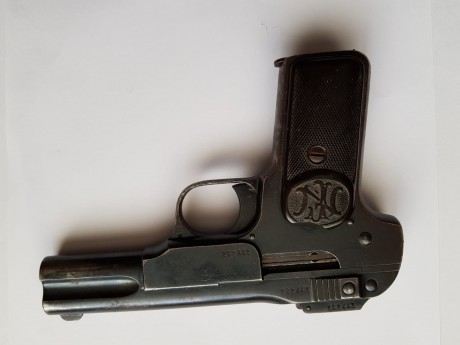 La primera pistola FN con un exito comercial por todo el mundo.
 
Inscrito en el libro de col como arma 01