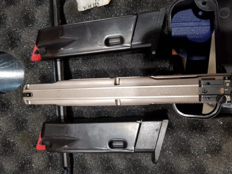  Vendida 
Hola pongo a la venta kit del 22
carro+2 cargadores + maletin
Estaba montado en una CZ75B
El 01