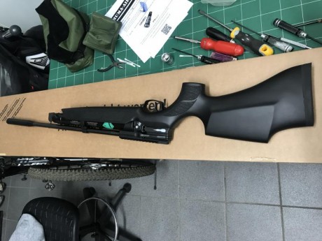 pues eso, que vendo mi weihrauch hw110.
comprada el 02/03 de este año, o sea que tendra un mes i medio.
ha 40