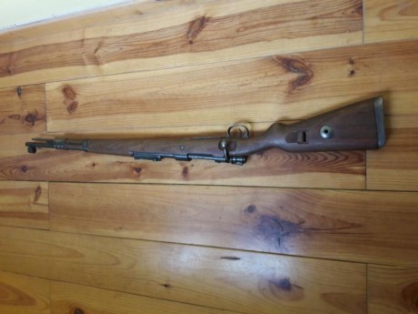 mauser 98k byf 44 

Una pieza honesta no de arsenal.
El cierre tiene numero diferente., pero es de 1944 02