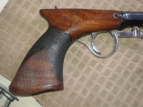 Pongo a la venta una pistola de la marca Ardesa modelo UNDERHAMMER , del calibre 40.
Culata mejorada con 01