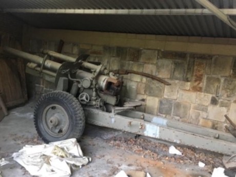 Buenas, vendo Cañón Naval Reinosa, inutilizado para restaurar, el arma está en Vizcaya.
Precio 5000€ negociables. 01