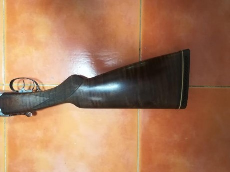 SE vende esta escopeta en un estado extraordinario, muy ligera y con dos gatillos.
  SU PRECIO 350

€, 10