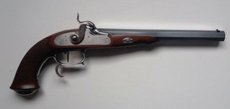Hola.
Estaría interesado en cambiar una pistola Lepage de Pedersoli en calibre .44 por un revolver Uberti 02