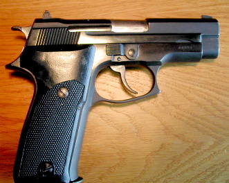 A las buenas:
Vendo Astra A-80, un cargador , funda.Mas gastos, Licencia "" A"" vale 00