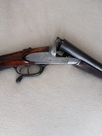 Exclusiva escopeta inglesa de la prestigiosa casa Joseph Lang. Es el modelo  "underlever". Año 00