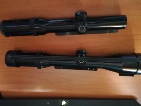 Un amigo vende estos dos visores, uno es un 1,5 a 6 x 42 con carril s&b y el otro un 1/4 a 4 sin campana 01