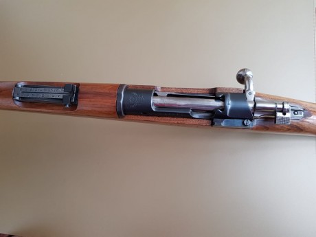 Mauser Oviedo de 1930 

Practicamento nuevo.
Tiene un reparacion en la madera frontal, bien arreglado.
Numeros 00