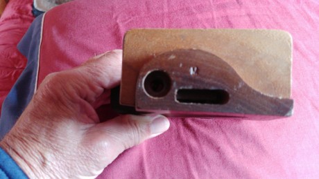Hola amigos
Un amigo vende está cacha de zurdo de Steyr LP10
Usada pero de origen, sin ninguna modificación 10