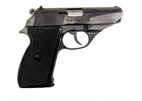 Hola,

Dada la gran similitud de estas dos armas, alguien sabe si las cachas de la PPK son compatibles 10