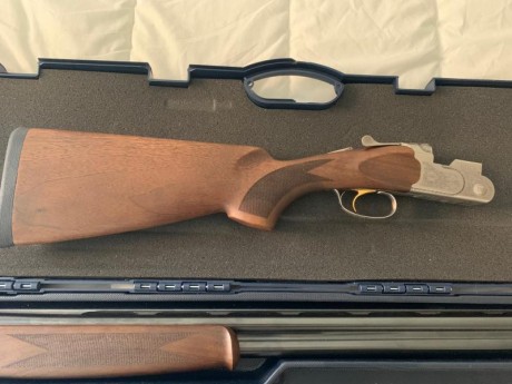 Hola a todos y muchísimas gracias por vuestro foro.

Vendo escopeta de caza y recorridos Beretta 686 Silver 01