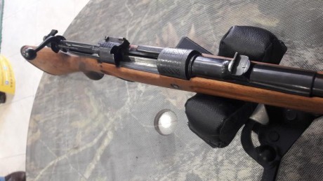 Perfecto de madera,pavón y mecanismos.Se cambia por rifle en calibre inferior o superior e igual estado.Aunque 01