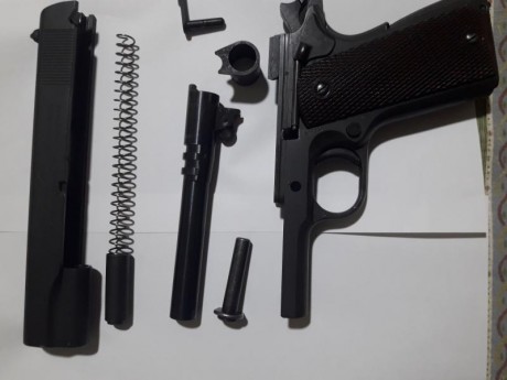 Vendo esta pistola de colección de la segunda guerra mundial procedente de Alemania, se fabrico en el 30