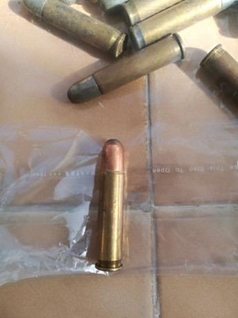 Hola, hace pocos días he tenido en mis manos una carabina semiautomática winchester mod 1907 del .351 72