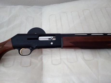 Hola vendo beretta 304 con polichock cañon de 71 en perfecto estado es muy ligera atiendo wassap y tlf 02
