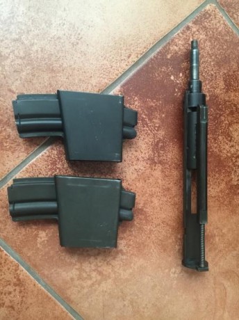 Vendo Colt Sporter II, calibre .222 con varios accesorios:

Gatillo de tiro timney
4 cargadores Colt originales
Correa 20