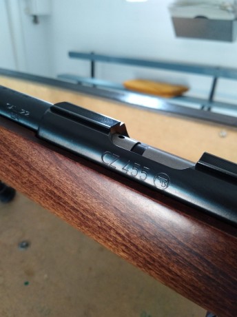 buenas compañeros os comento un compañero de tiro va  a dejar el tiro de precision y vende  una cz455, 110