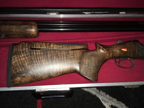 Vendo Miroku MK38 Trap en muy buen estado y muy poco uso con varias mejoras.

Posee maderas de nogal turco 10