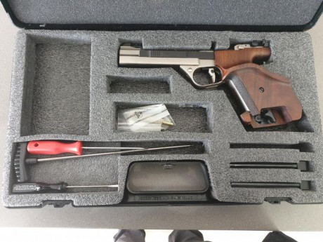 El motivo es que tengo dos pistolas iguales ,una con unos 500 tiros (practicamente nueva) y la que uso 42